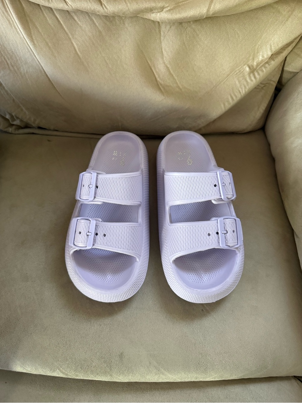 Brand new Mix No 6 lavender sandals